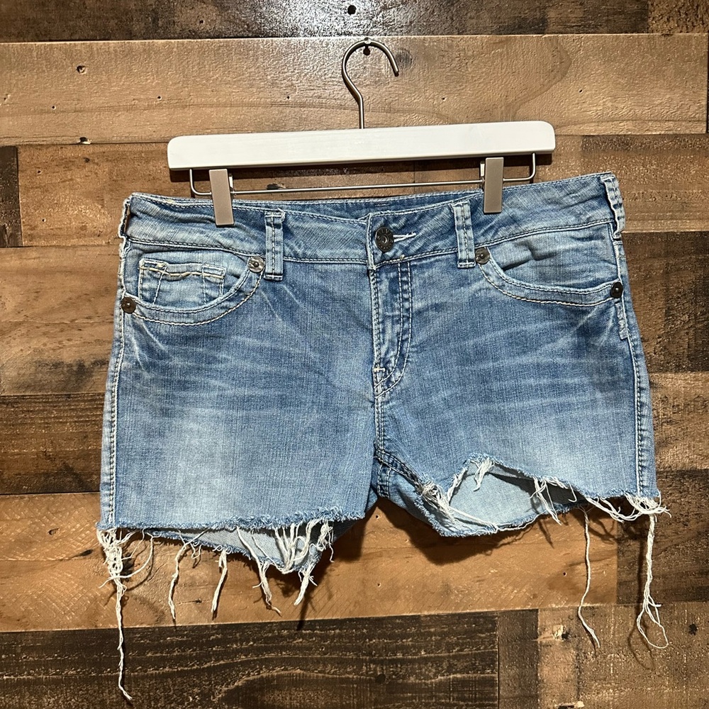 Silver Suki Distressed Denim Women Shorts 34